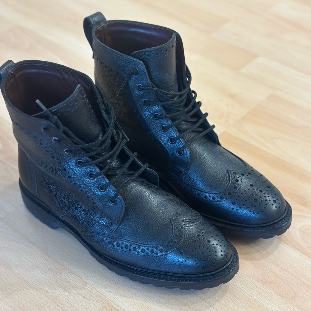 Allen Edmonds Longbranch Lug sole wingtip brogue boots